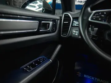Cayenne Coupe Sport Chrono  Pano LED BOSE 21Zoll
