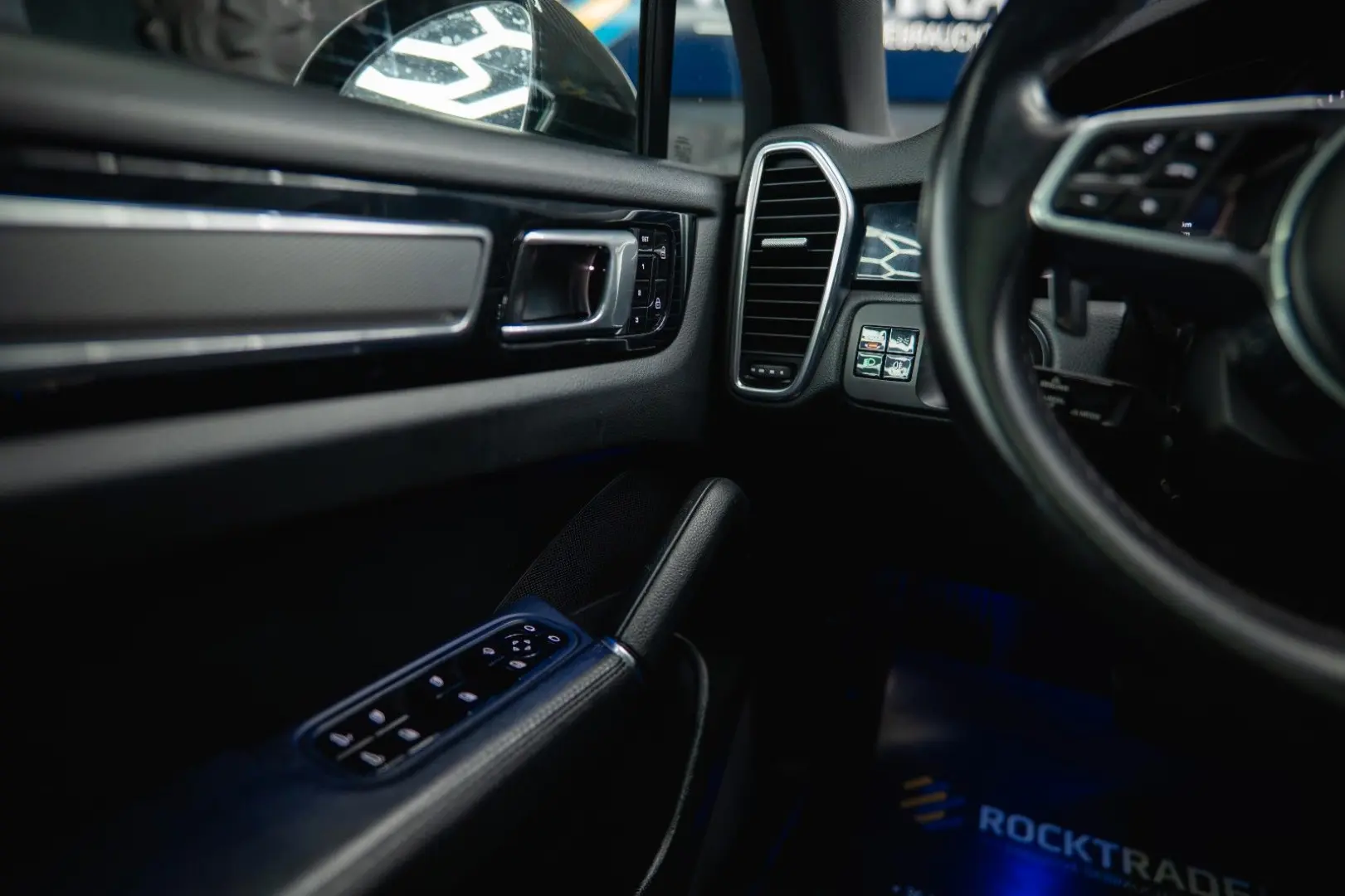 Cayenne Coupe Sport Chrono  Pano LED BOSE 21Zoll