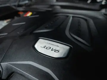Cayenne Coupe Sport Chrono  Pano LED BOSE 21Zoll