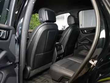 Cayenne PASM TOW APPROVED ACC 65.702€ NETTO