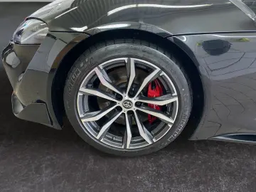 Supra GR 2.0 Dynamic  Automatic HUD JBL Sperrdif