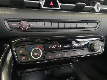 Supra GR 2.0 Dynamic  Automatic HUD JBL Sperrdif