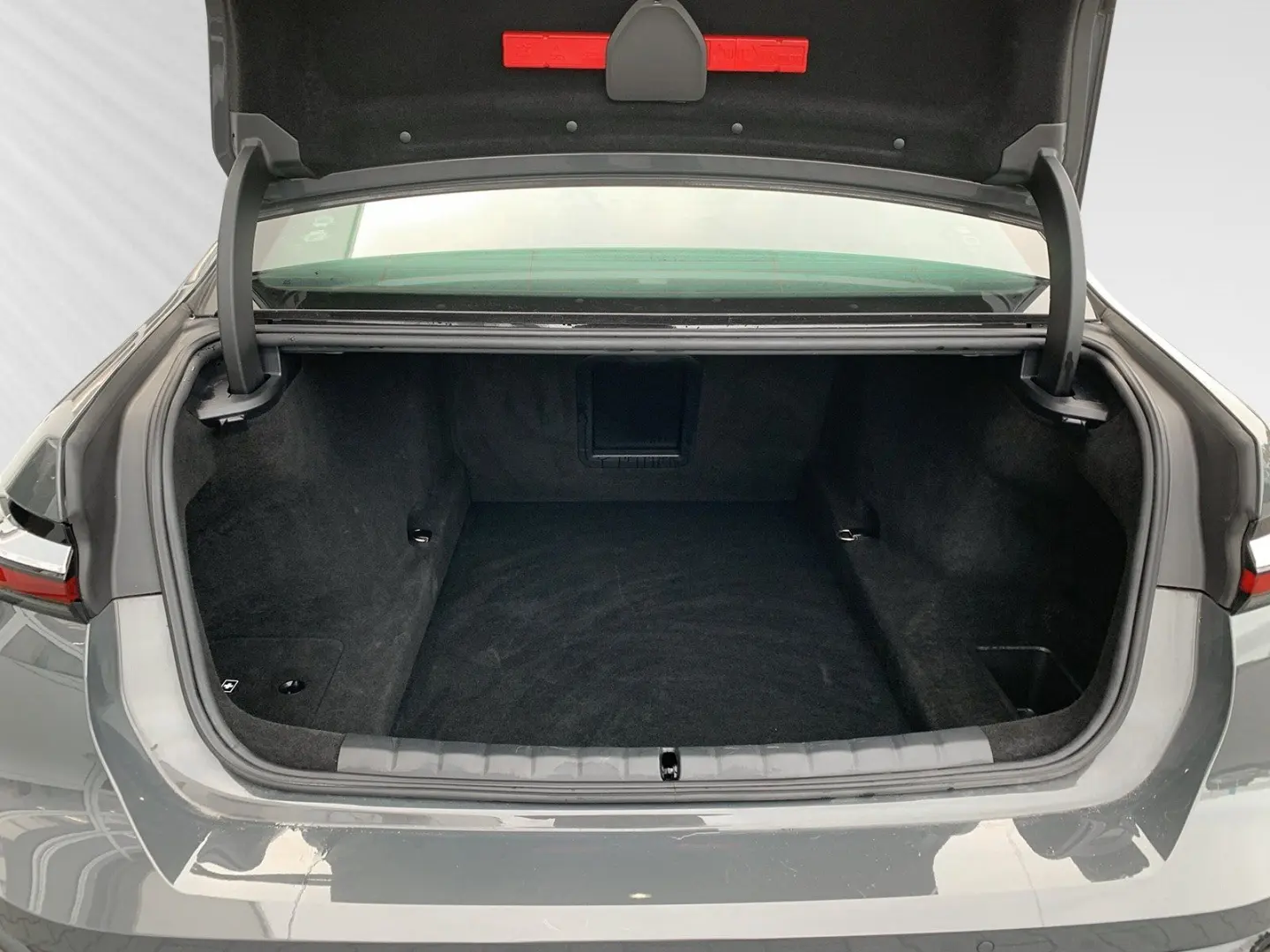 740d xDrive M Sport Bowers&Wilkins SkyLounge