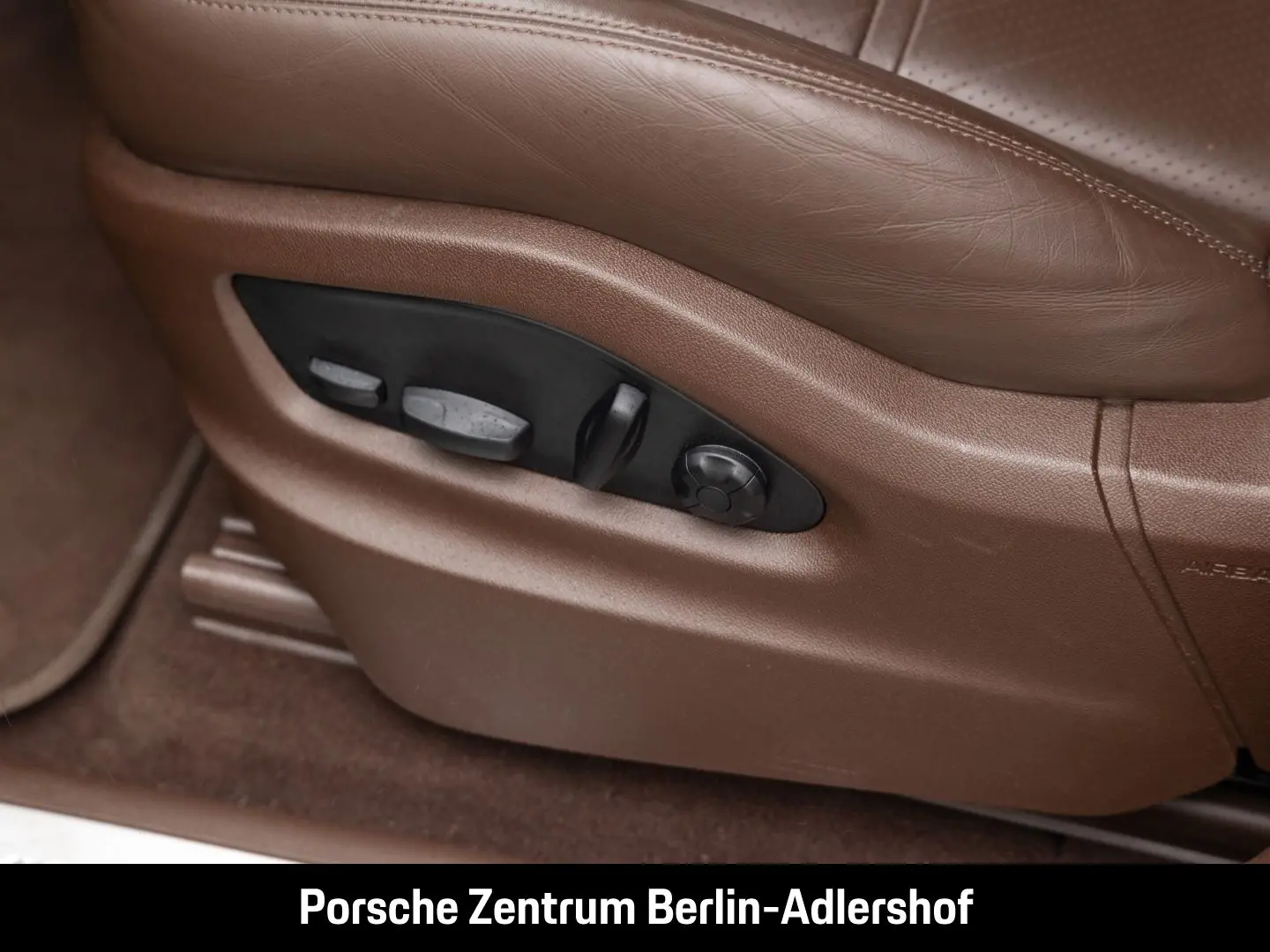 Cayenne E-Hybrid Platinum Edition Clubleder LED