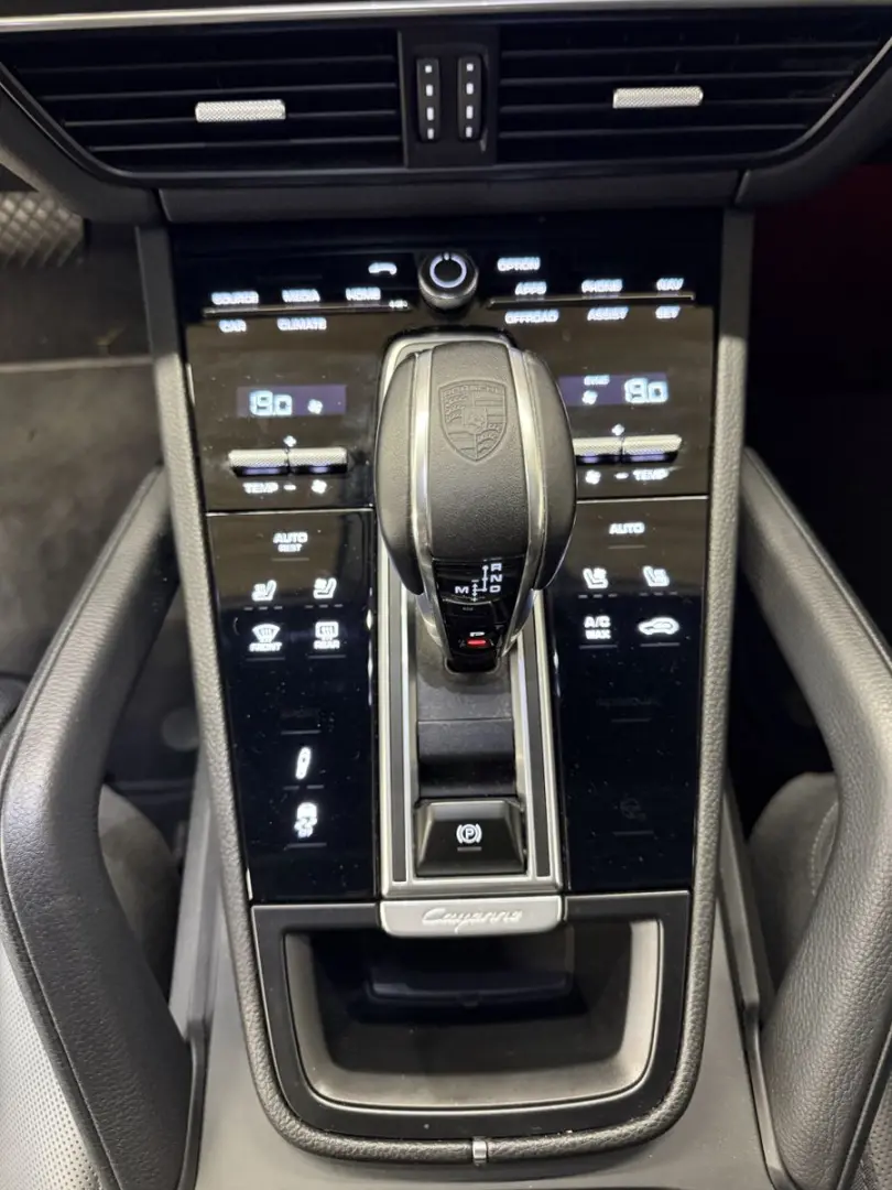 Cayenne Coupé Platinum Edition  Approved  FULL