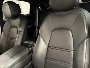Cayenne Coupé Platinum Edition  Approved  FULL