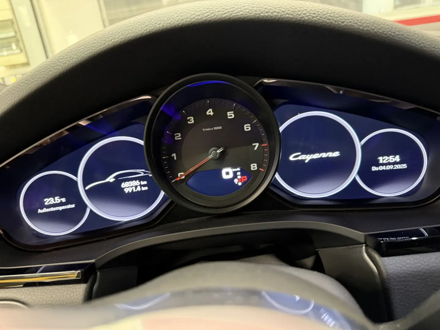 Cayenne Coupé Platinum Edition  Approved  FULL