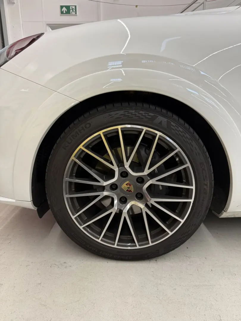 Cayenne Coupé Platinum Edition  Approved  FULL