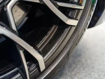 Ghost 6.75 V12 Carbon Wheels 6.75 V12 Tiffany St