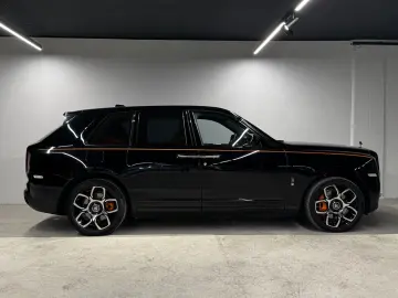 Cullinan Black Badge  Full Option  1 OWNER