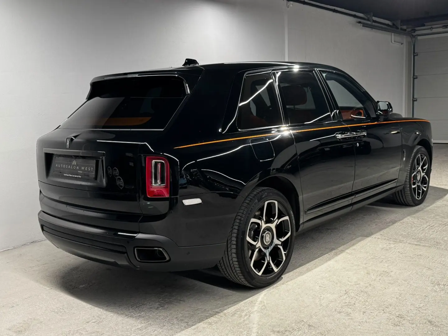Cullinan Black Badge  Full Option  1 OWNER