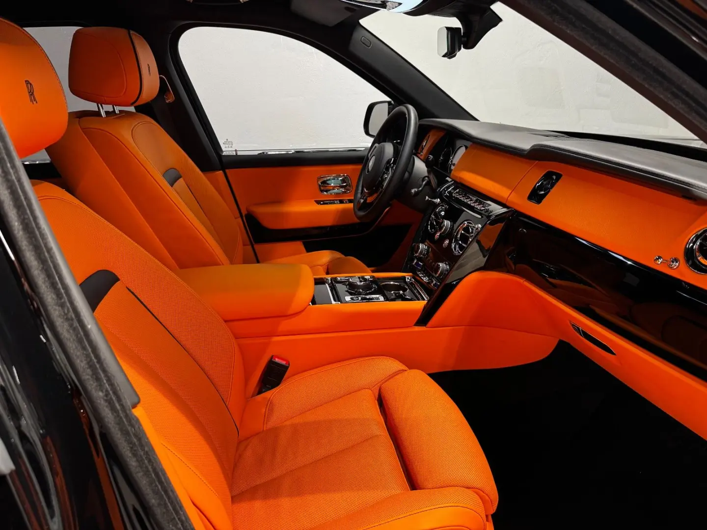 Cullinan Black Badge  Full Option  1 OWNER