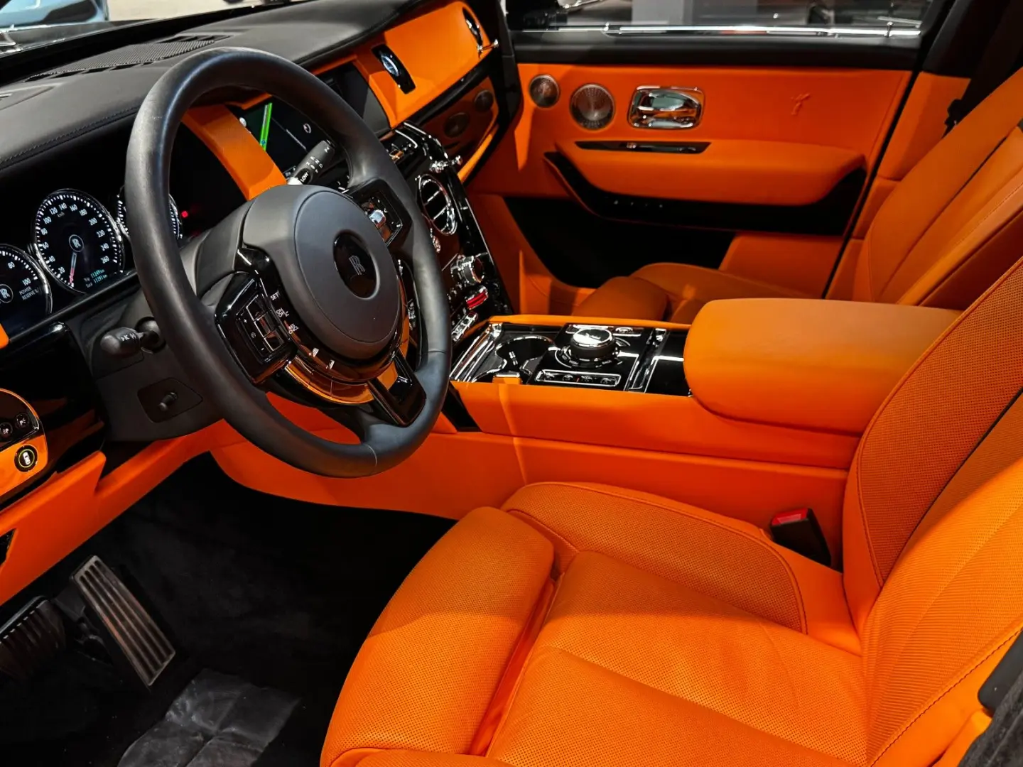 Cullinan Black Badge  Full Option  1 OWNER