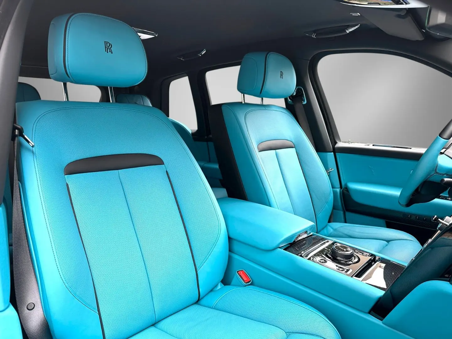 Cullinan Black Badge MANSORY 4 seats NEW SERVICE