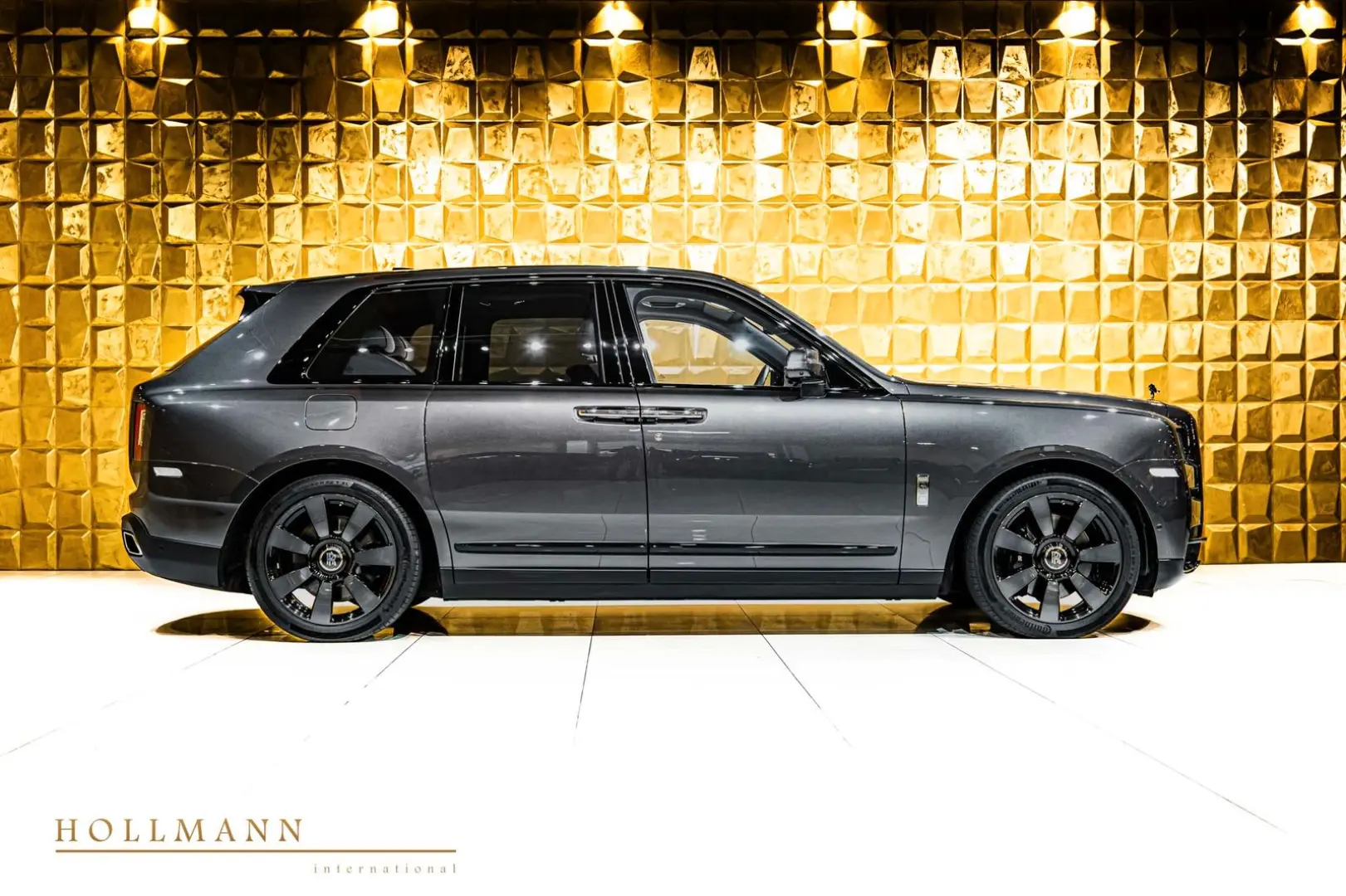 Cullinan   STARSKY    VENTILATED SEATS   HEADUP