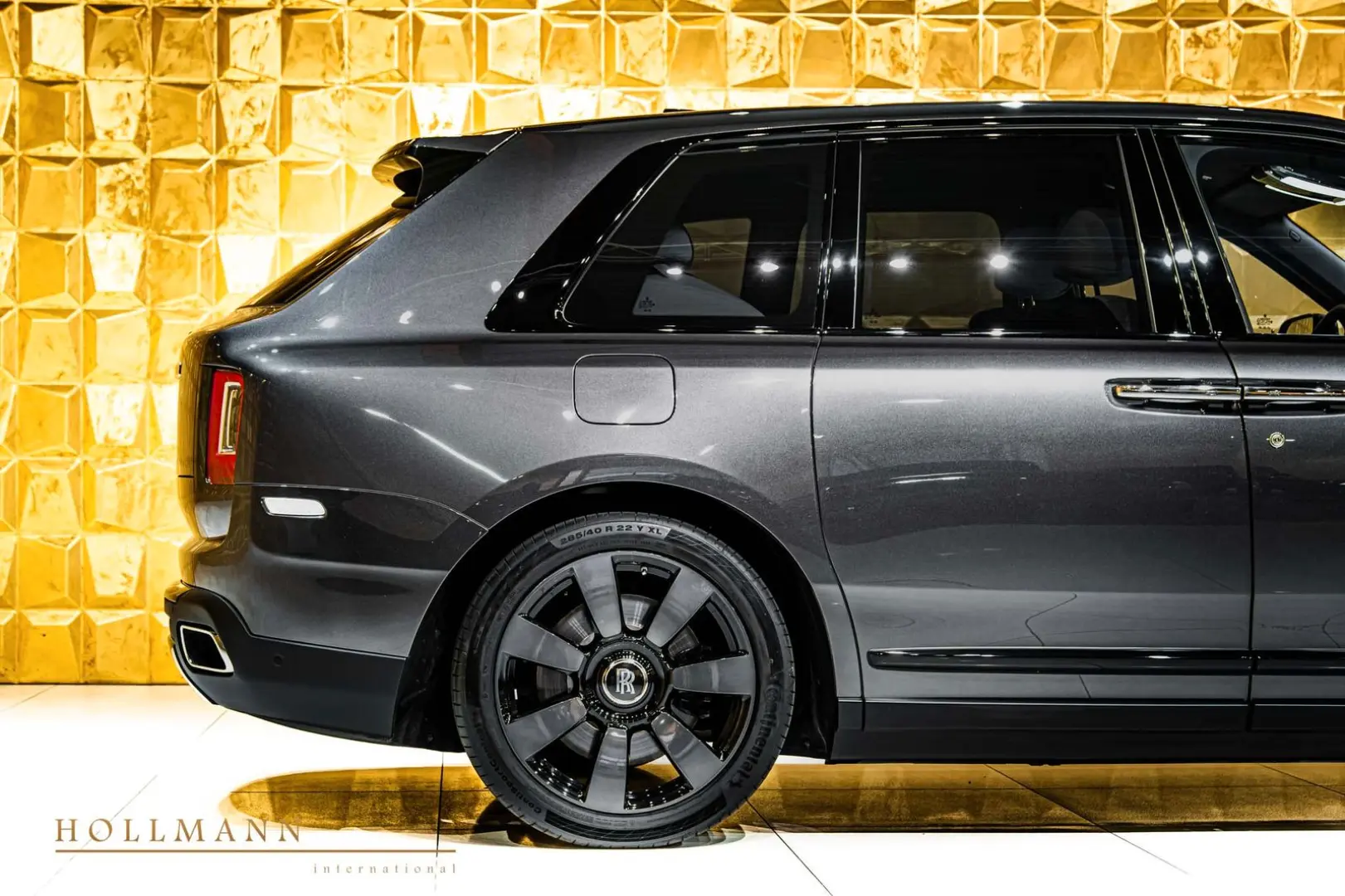 Cullinan   STARSKY    VENTILATED SEATS   HEADUP