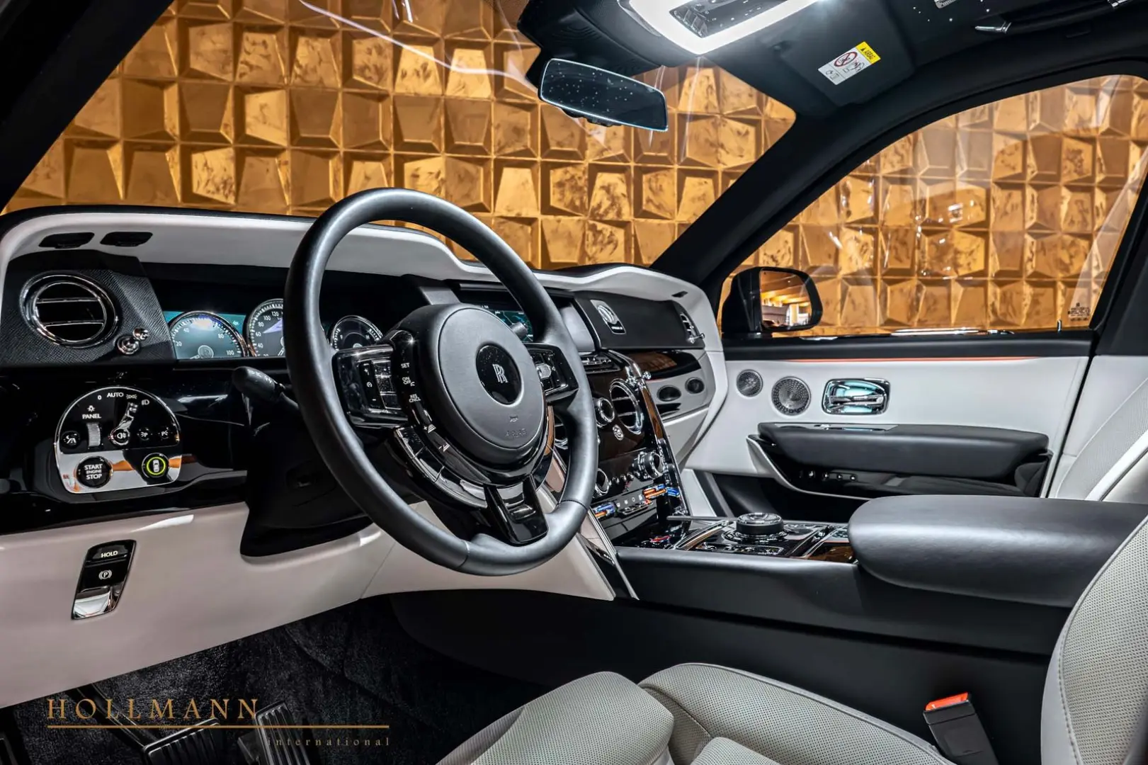 Cullinan   STARSKY    VENTILATED SEATS   HEADUP