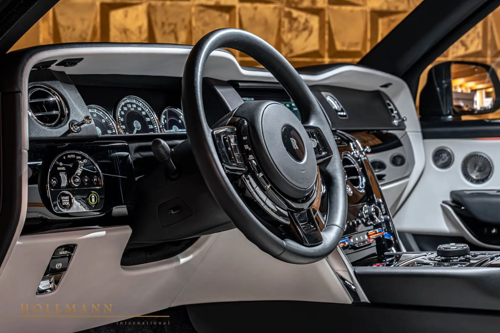 Cullinan   STARSKY    VENTILATED SEATS   HEADUP