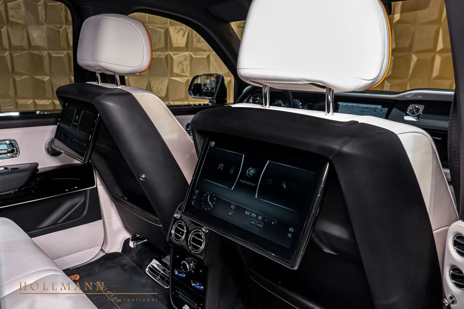 Cullinan   STARSKY    VENTILATED SEATS   HEADUP
