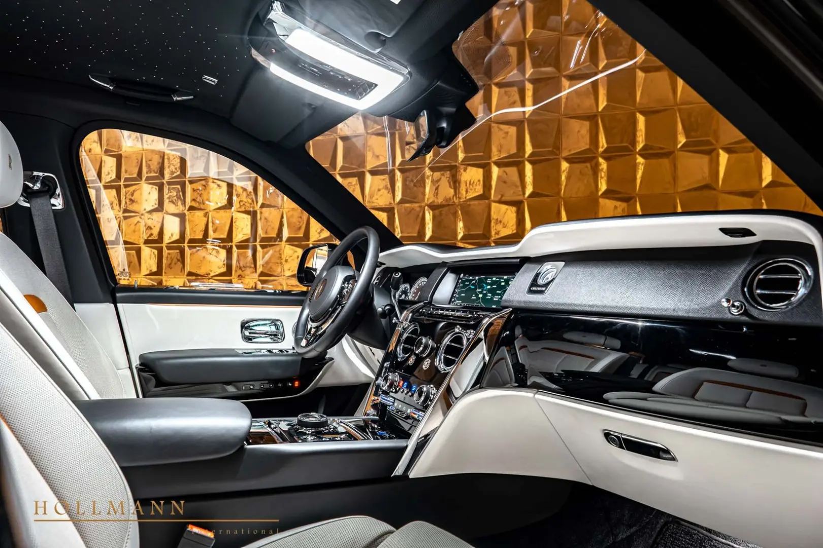 Cullinan   STARSKY    VENTILATED SEATS   HEADUP