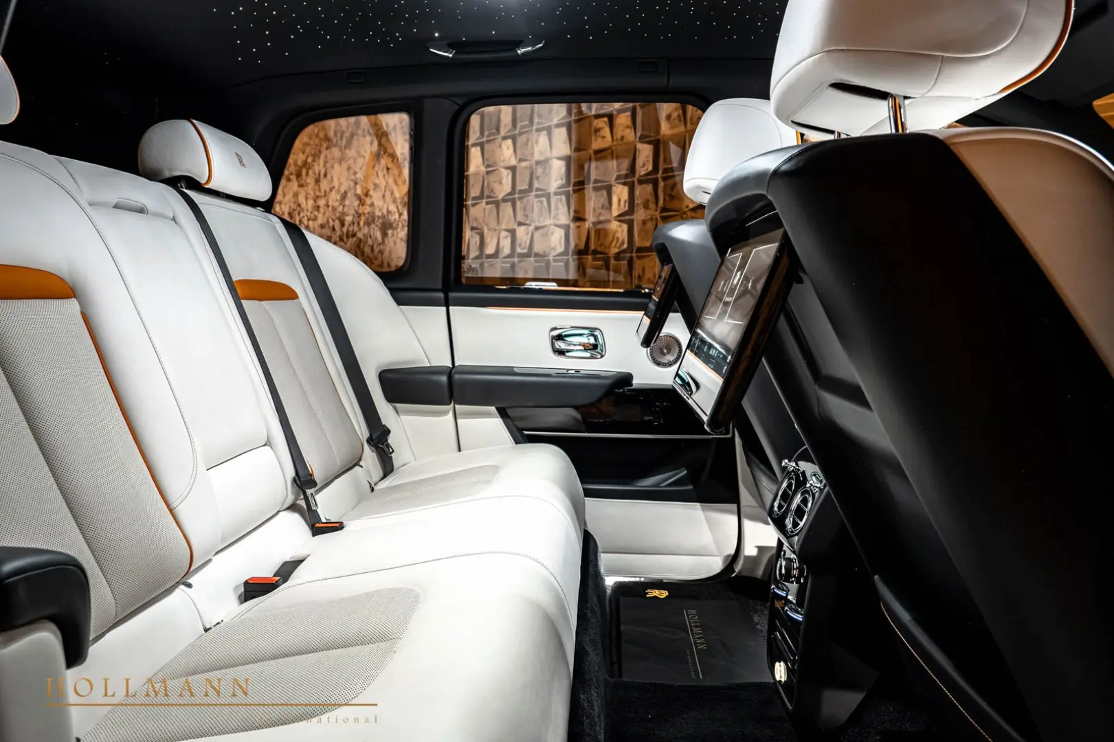 Cullinan   STARSKY    VENTILATED SEATS   HEADUP