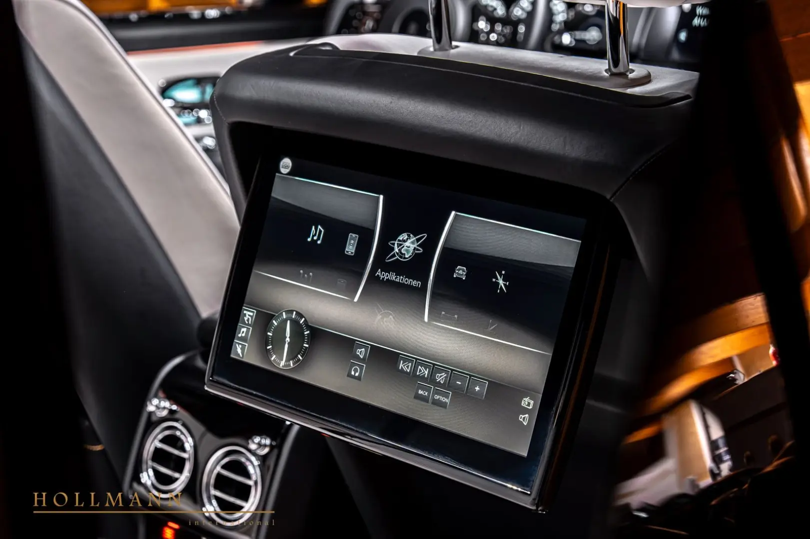 Cullinan   STARSKY    VENTILATED SEATS   HEADUP