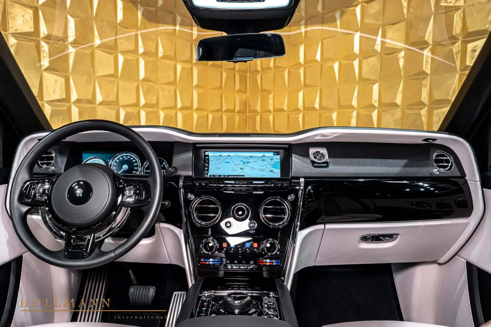Cullinan   STARSKY    VENTILATED SEATS   HEADUP