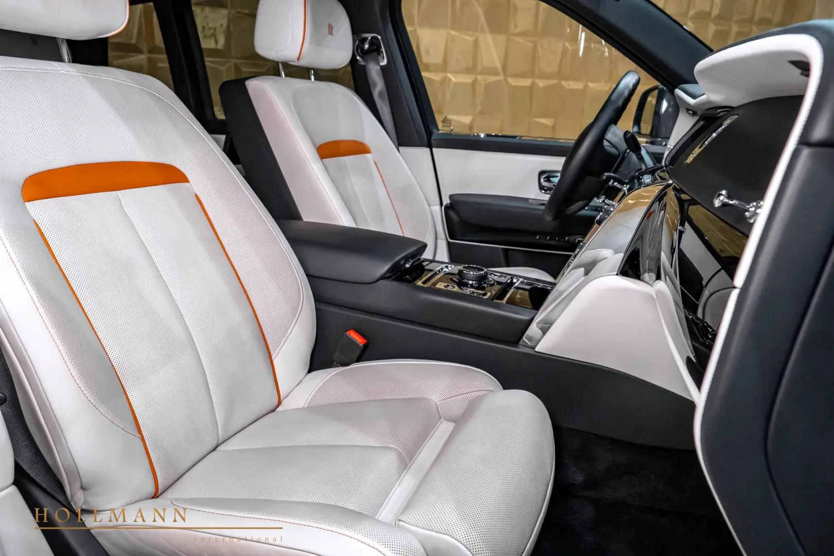 Cullinan   STARSKY    VENTILATED SEATS   HEADUP