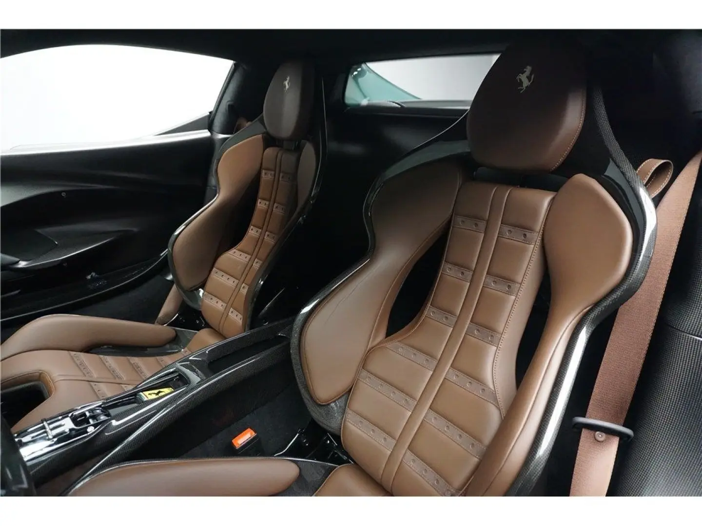 296 GTB 3.0 TURBO V6 HYBRIDE 830 CH -