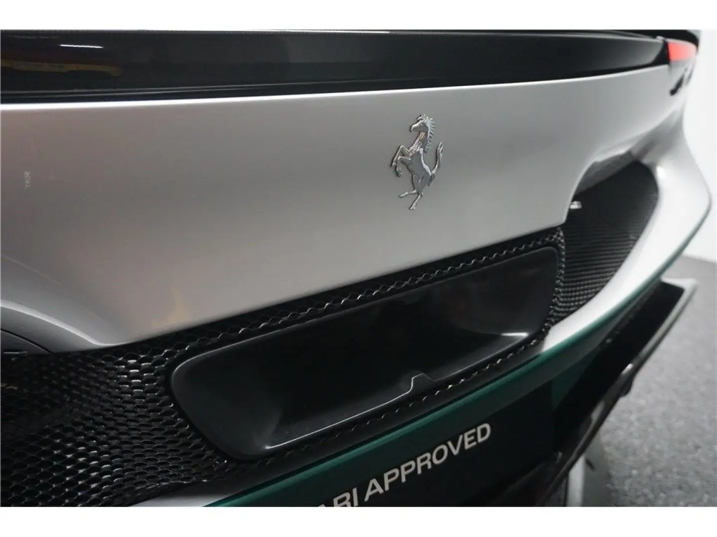 296 GTB 3.0 TURBO V6 HYBRIDE 830 CH -