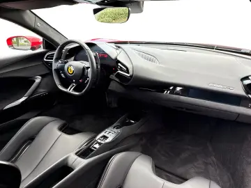 296 GTB  Embleme Navi PDC Klima Leder