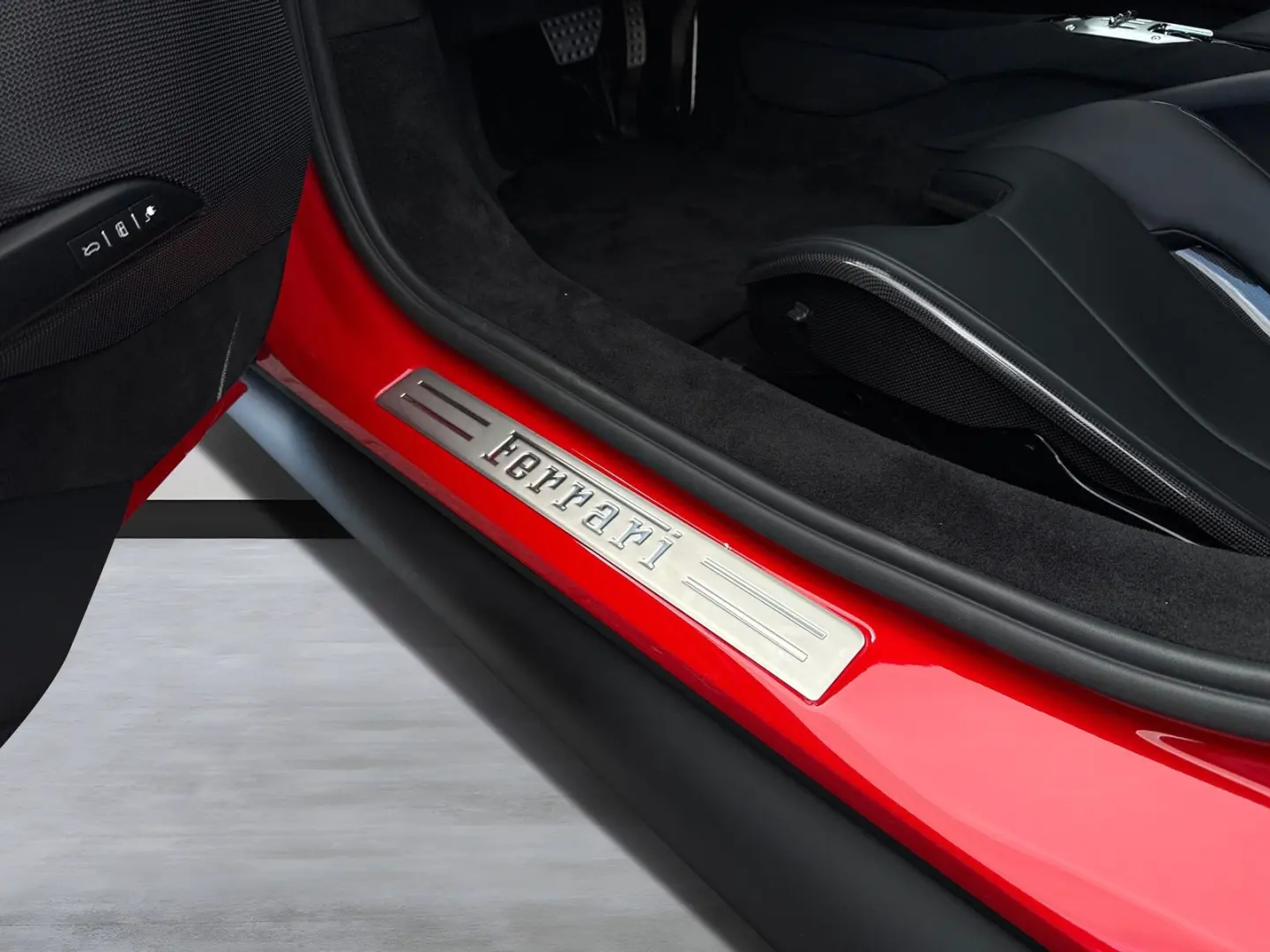 296 GTB  Embleme Navi PDC Klima Leder