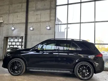 GLE 450 D AMG Night designo LED Pano Standheizu.