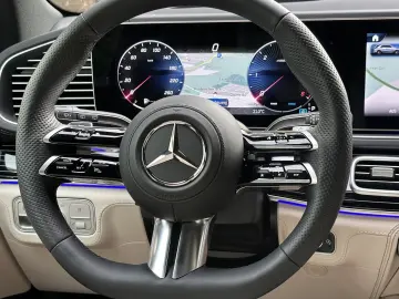 GLE 450 D AMG Night designo LED Pano Standheizu.