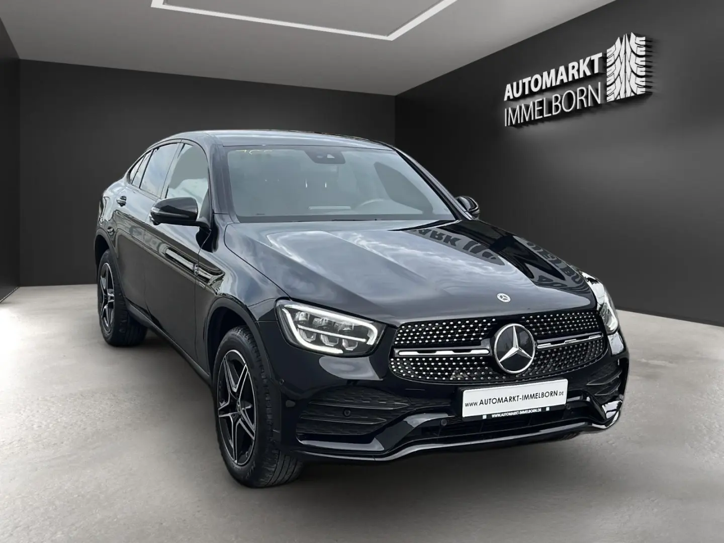 GLC 300 e AMG Coupe 19 STHZG Kamera Night Alcant