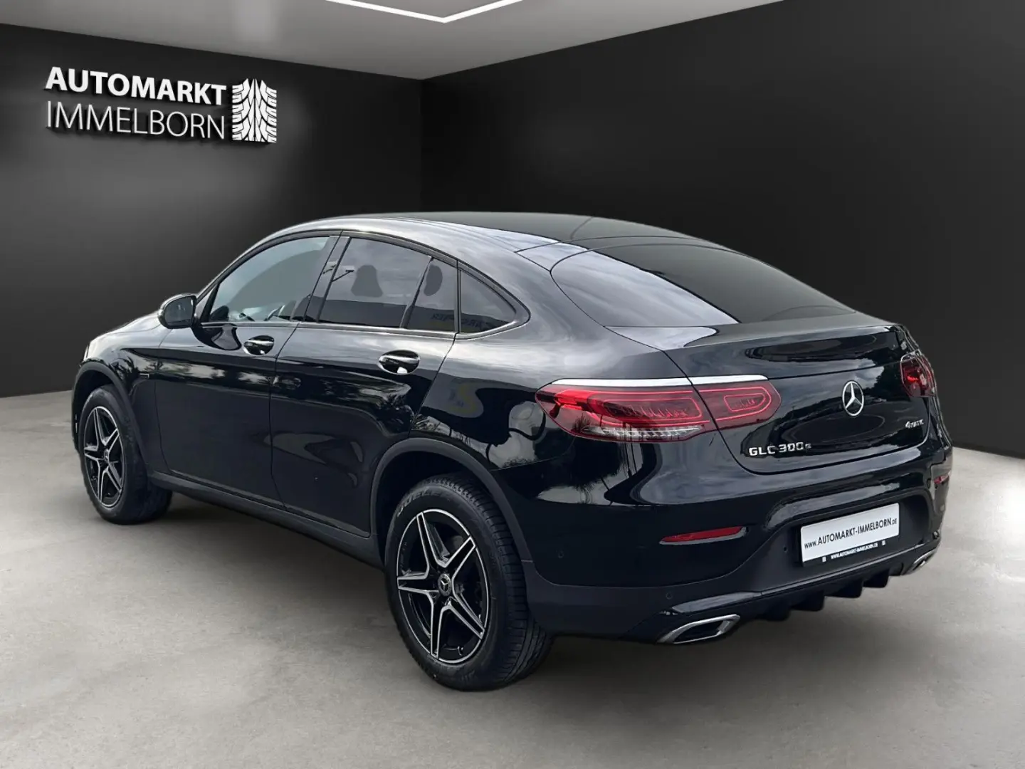 GLC 300 e AMG Coupe 19 STHZG Kamera Night Alcant
