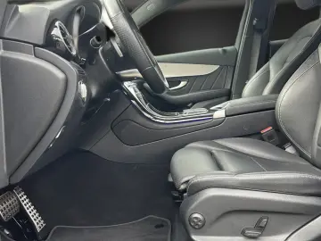 GLC 300 e AMG Coupe 19 STHZG Kamera Night Alcant