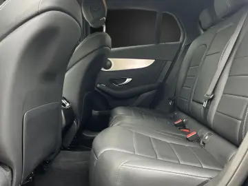 GLC 300 e AMG Coupe 19 STHZG Kamera Night Alcant