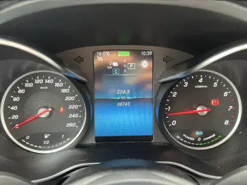 GLC 300 e AMG Coupe 19 STHZG Kamera Night Alcant