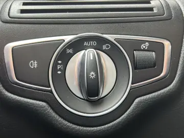 GLC 300 e AMG Coupe 19 STHZG Kamera Night Alcant