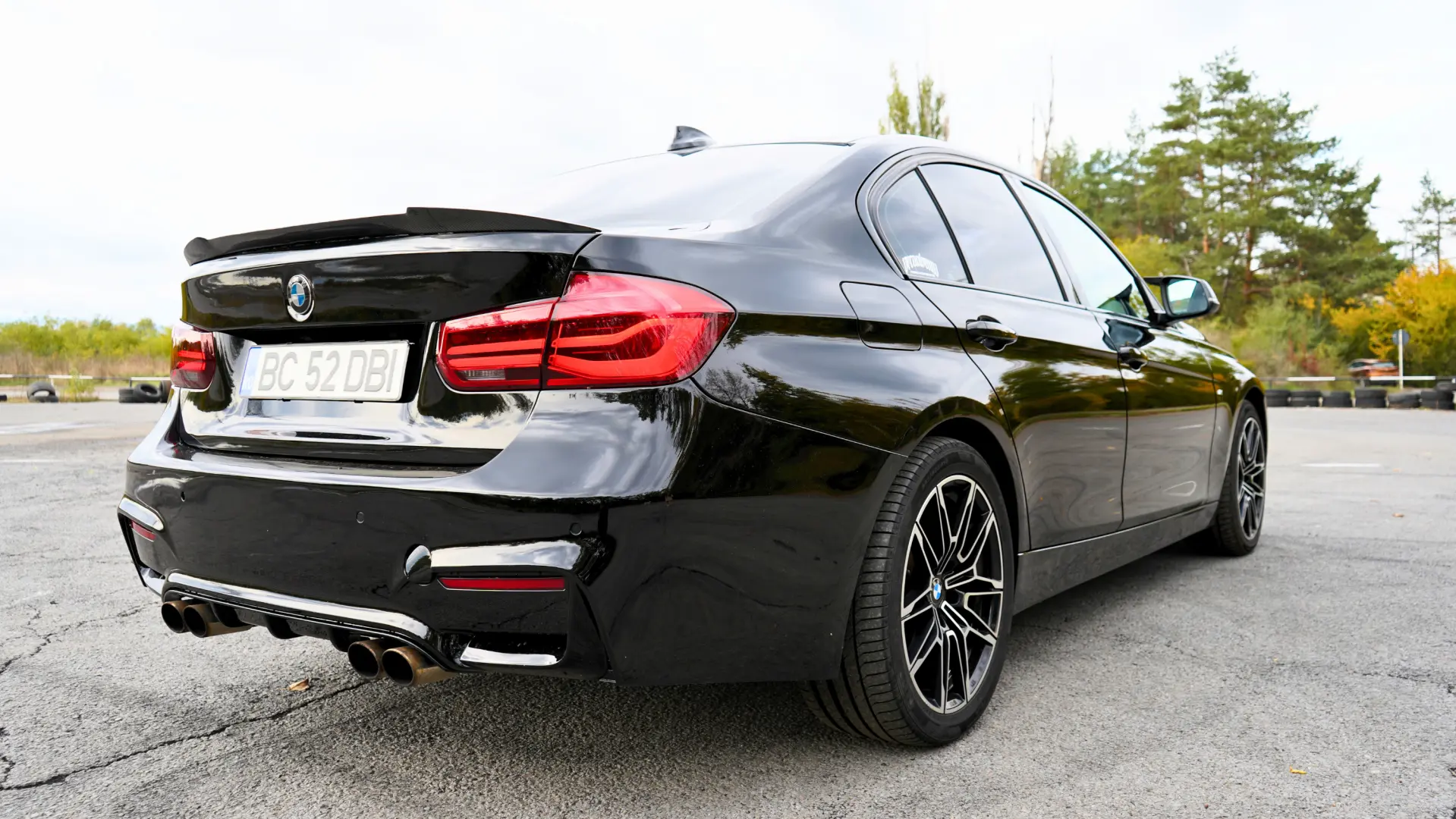 BMW 330