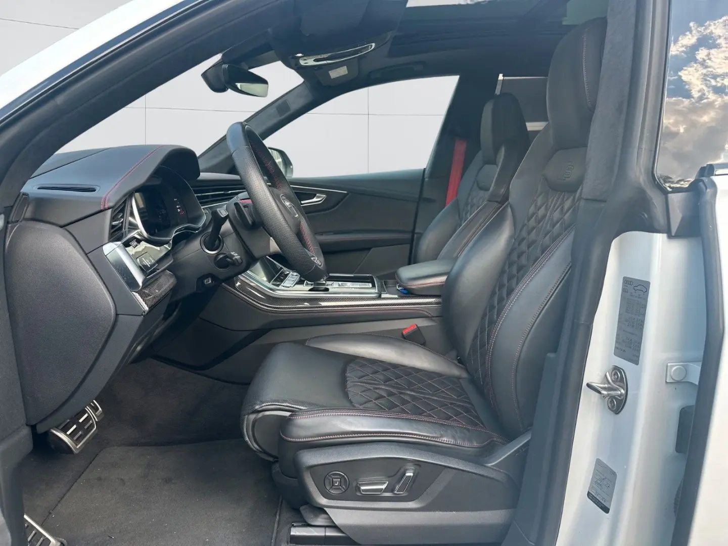 Q8 50 TDI quattro competition  23  Carbon B&O