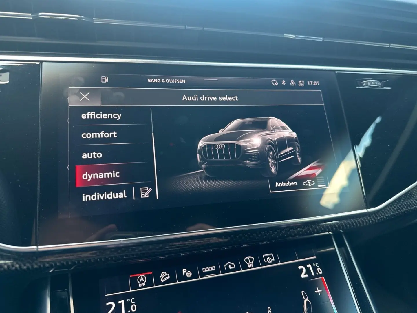 Q8 50 TDI quattro competition  23  Carbon B&O