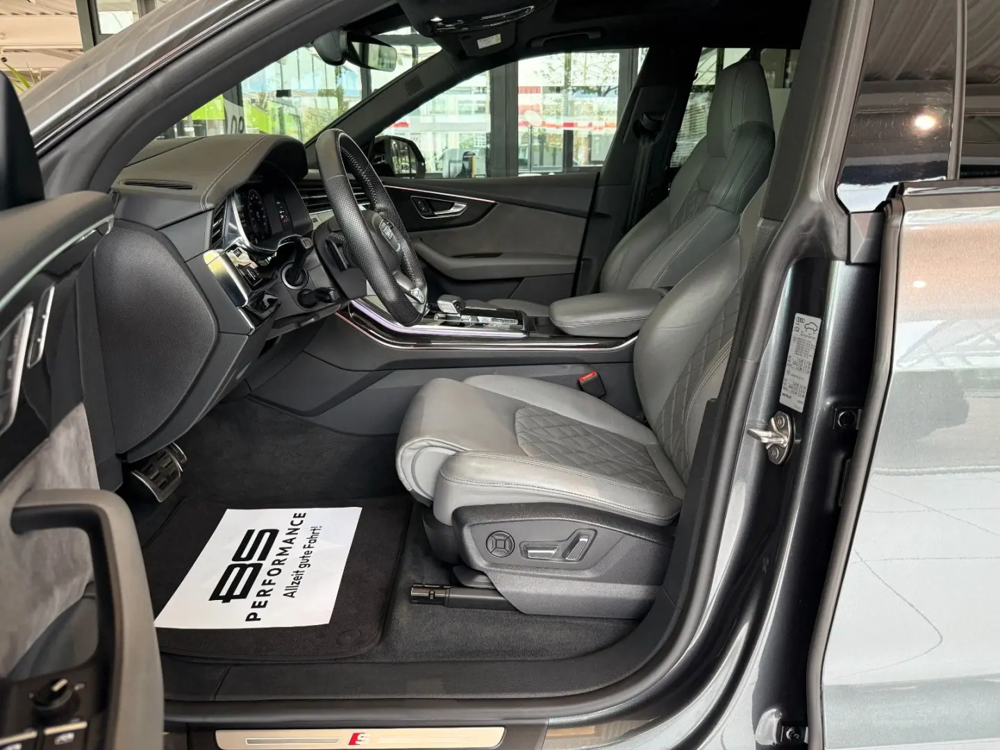 Q8 50 TDI  MATRIX ACC PANO HUD K-GO S-CLOSE 360