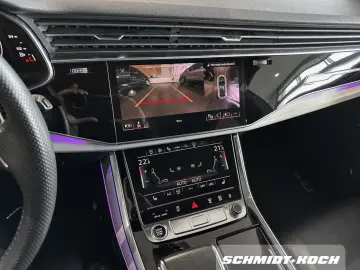 Q8 SUV S-LINE HD-MATRIX STANDH PANO LUFT RAUTE