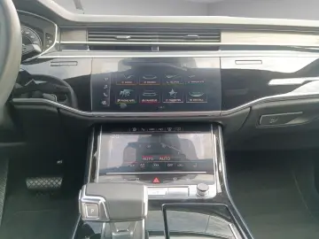 A8 3.0TDI quattro Leder HDMatrix Navi Pano