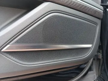 A8 3.0TDI quattro Leder HDMatrix Navi Pano