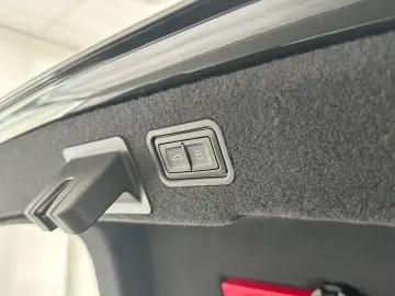 A8 50 TDI qu. tiptr. S LINE ALLRDLNKG AHZV MATRX