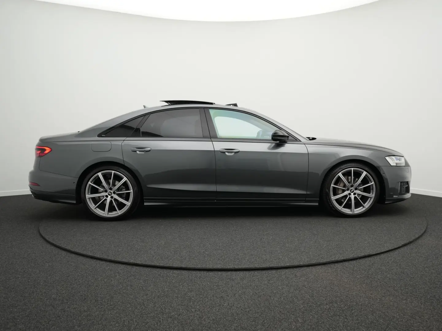 A8 50 TDI qu. tiptronic  ACC AHK PANO StdHz 21''