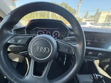 Audi A1 Sportback 25 TFSI S tronic Basic